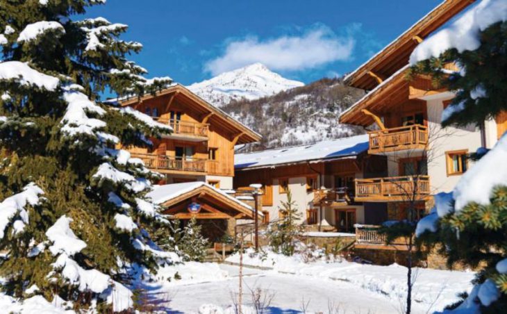 Le Hameau du Rocher Blanc Apartments, Serre Chevalier, External Snow